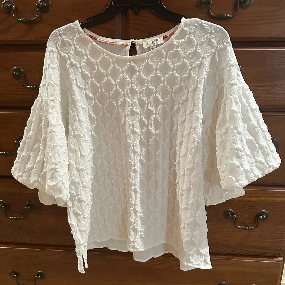 NWOT white top - Picture 1 of 10